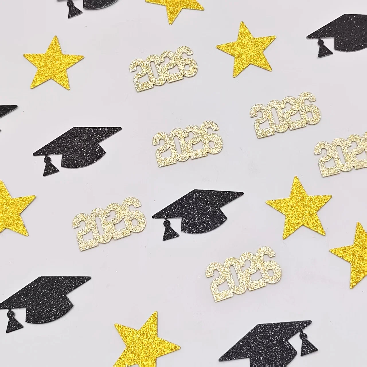 100pcs Graduation Party Confetti – 2026 Doctor Hat & Star 3 Styles Mixed, Table Decoration for Graduation Season Events