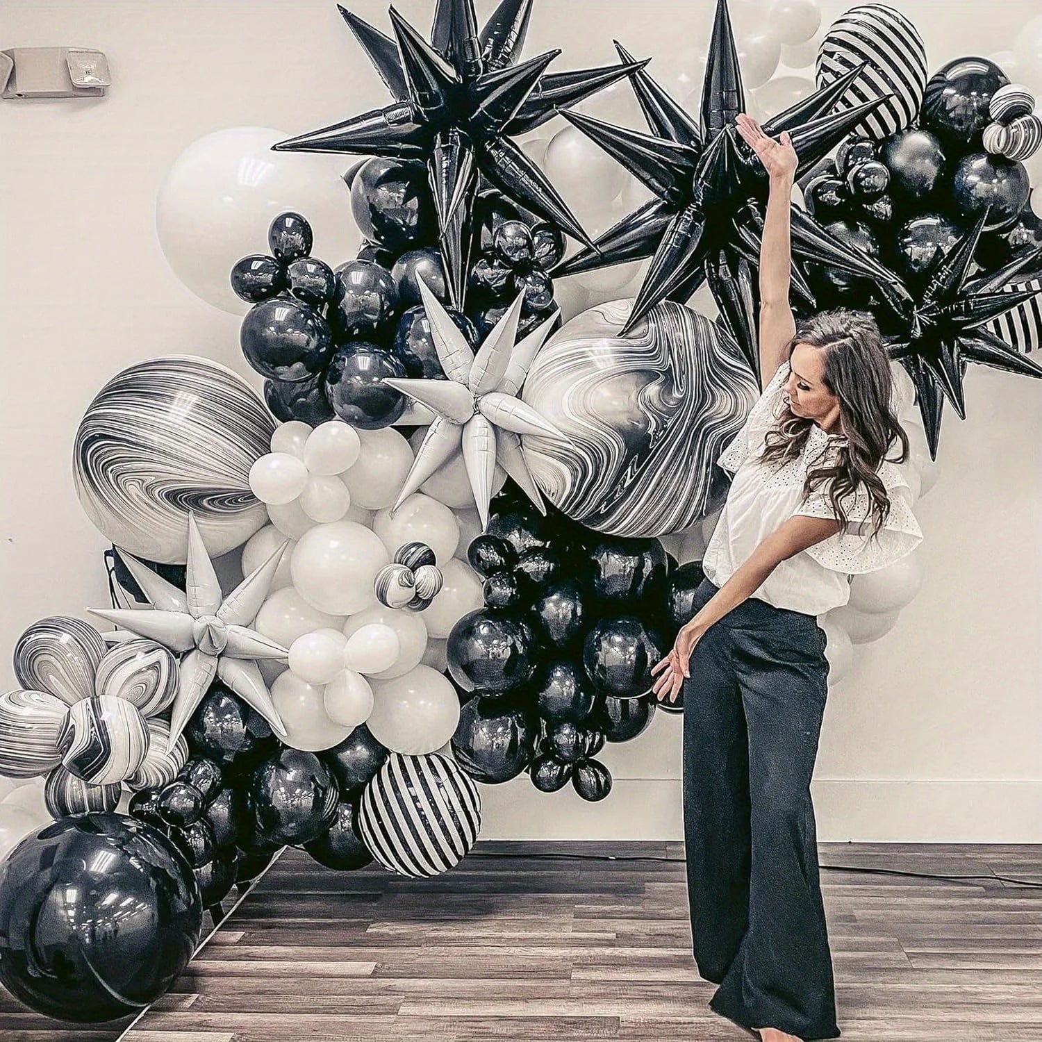 Black & White Balloon Garland Arch Kit