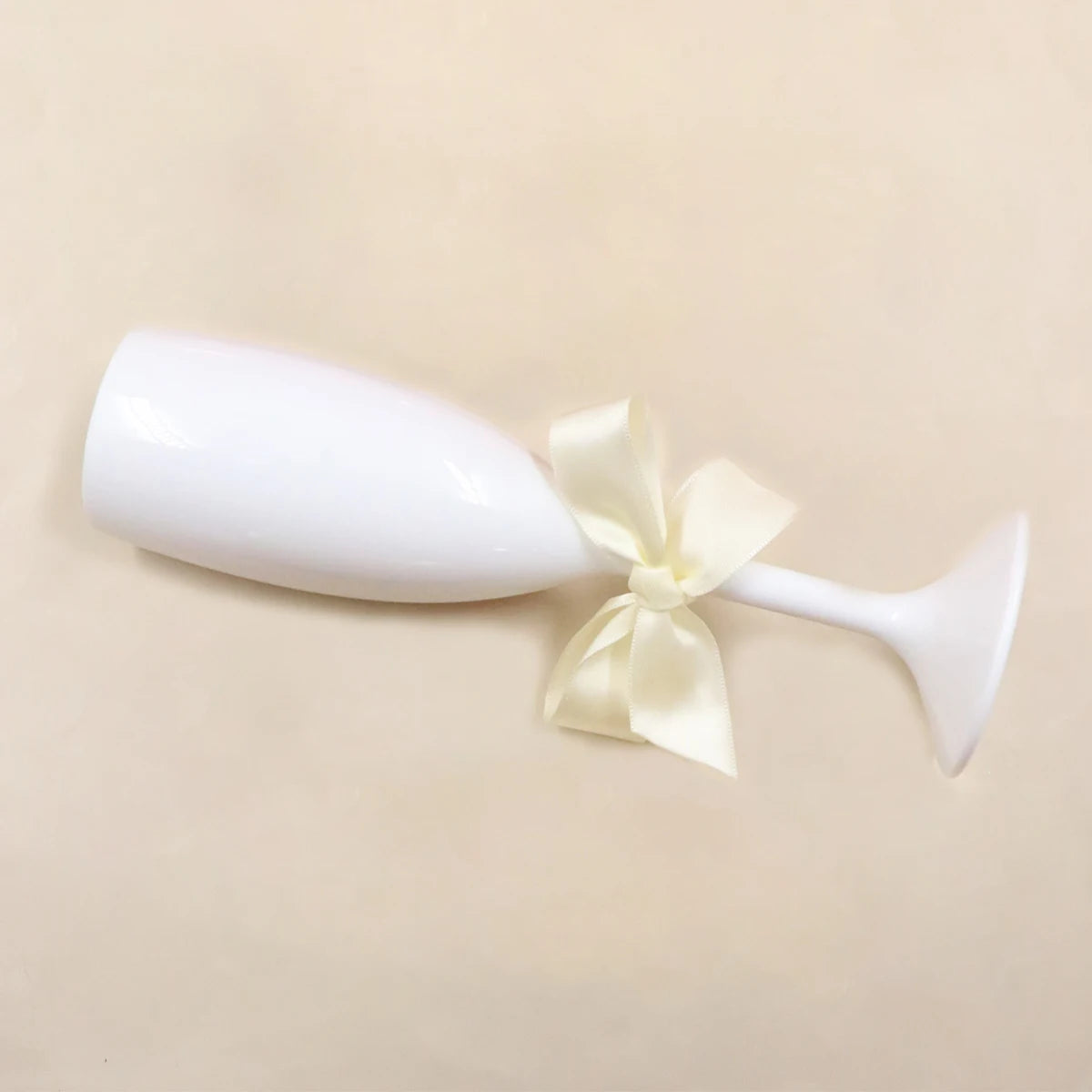 Colorful Bow Champagne Flute Cups Reusable Acrylic Wine Glasses for Birthday Bachelorette Engagement